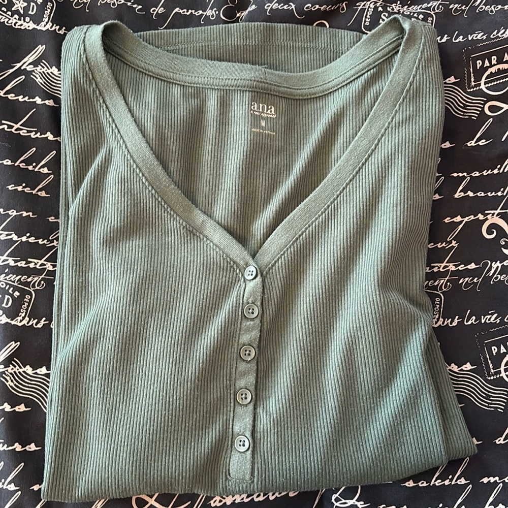 Women’s Green Long Sleeve Henley Top